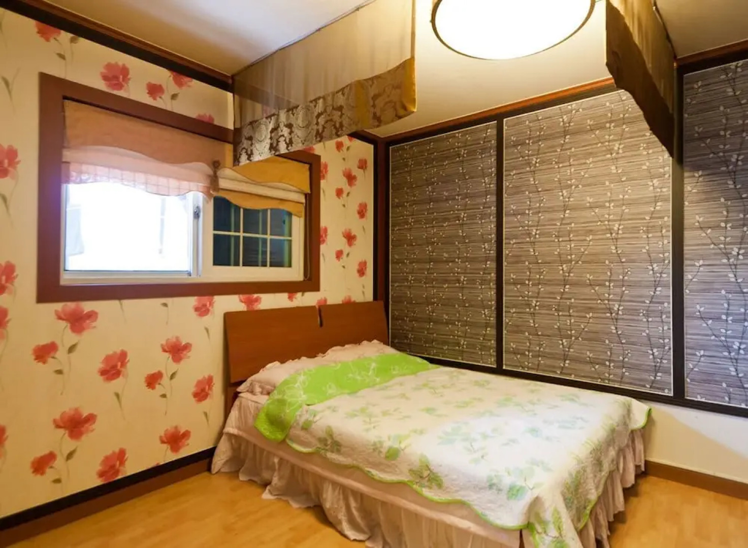 Taean White Sand Pension