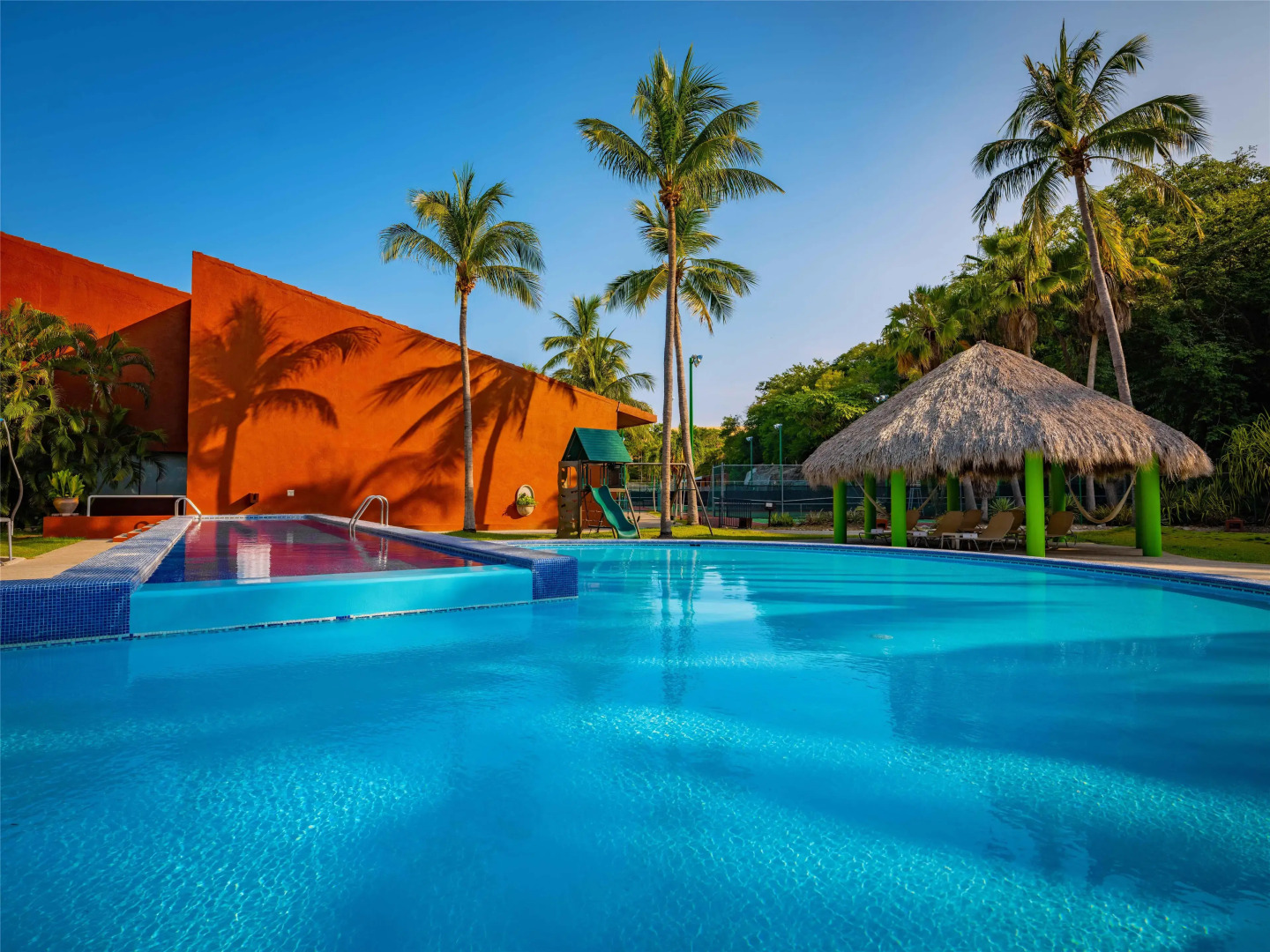 Las Brisas Huatulco – All Inclusive