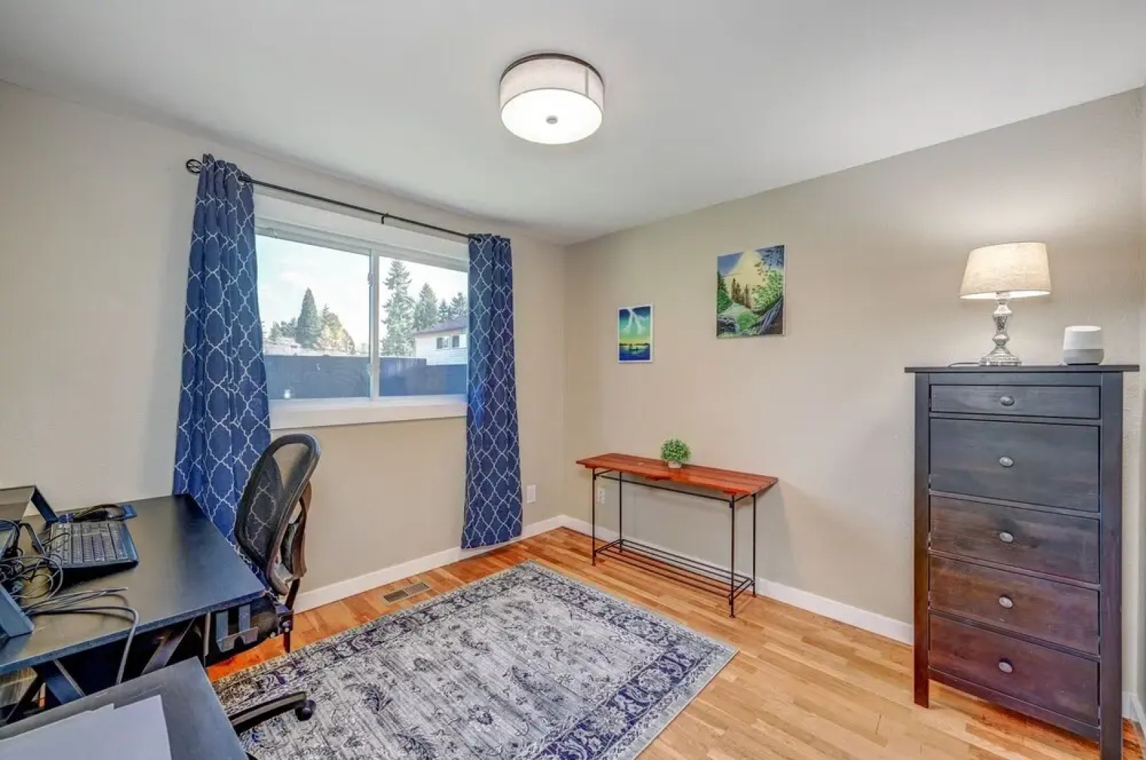 Renton Oasis: Relaxing 3br Home W/ Great Outdoor! 3 Bedroom Home by RedAwning