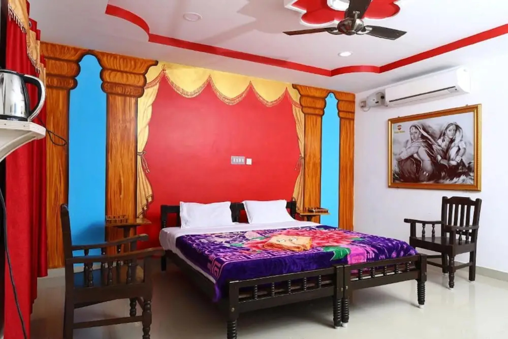 Royal House And Park