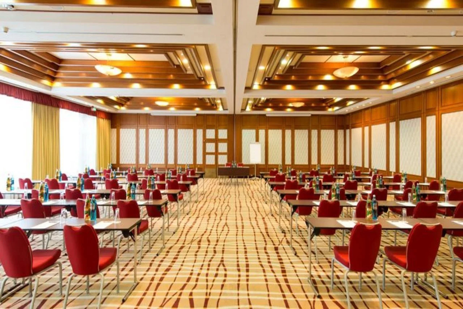 Отель The Q - Quadro City Hotel