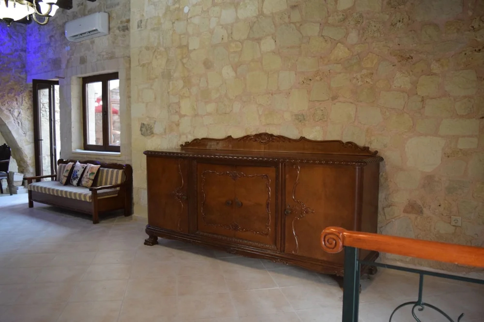 Venetian Cistern Villa