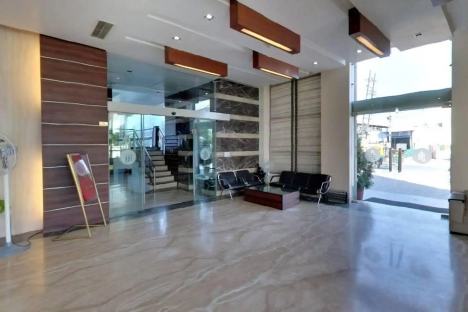 Jyoti Hotel & Restaurant