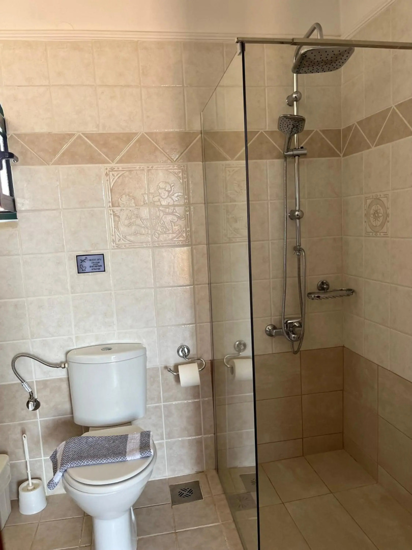 Skandalis Traditional Suites