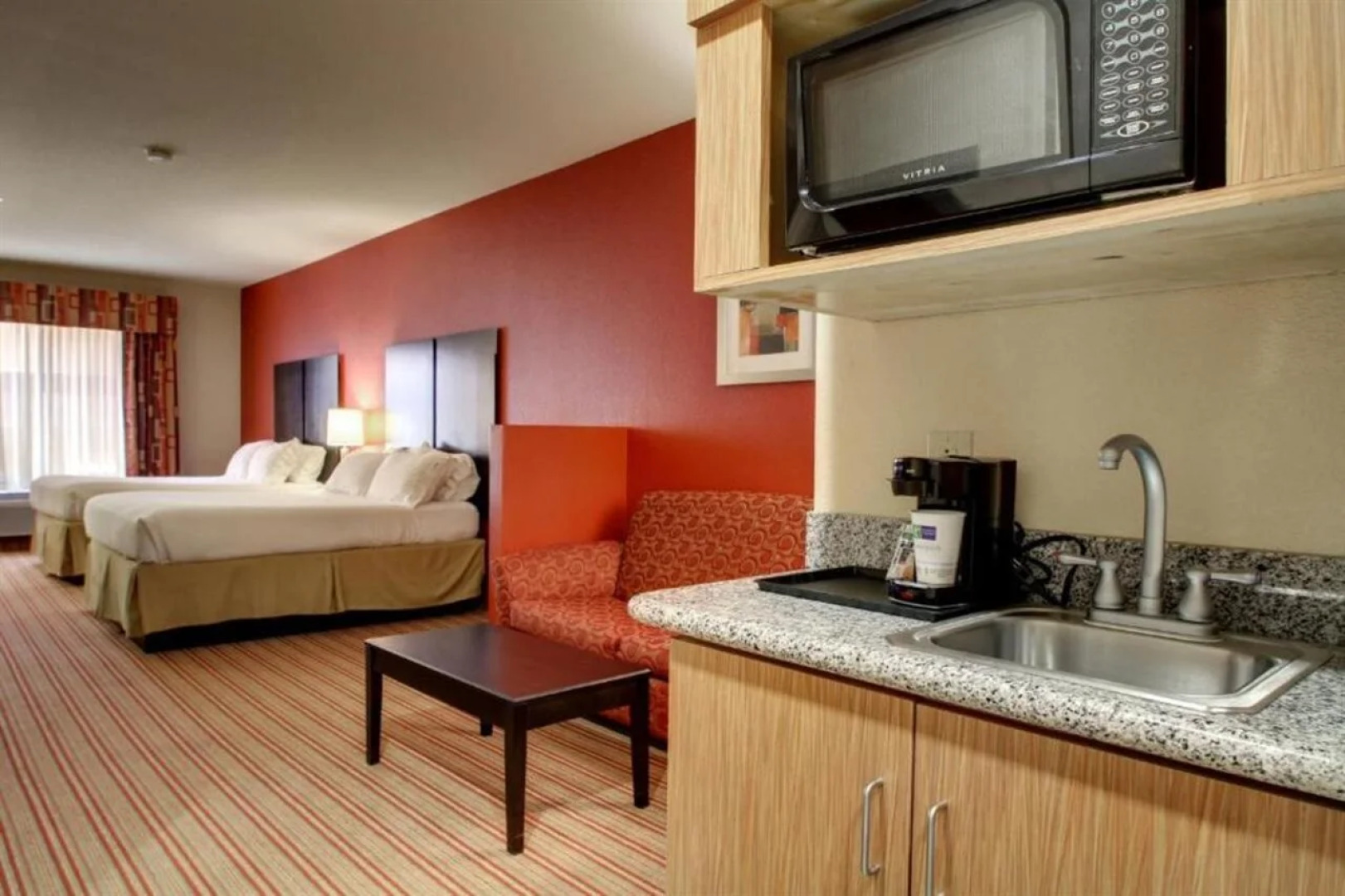 Holiday Inn Express & Suites Winona by IHG