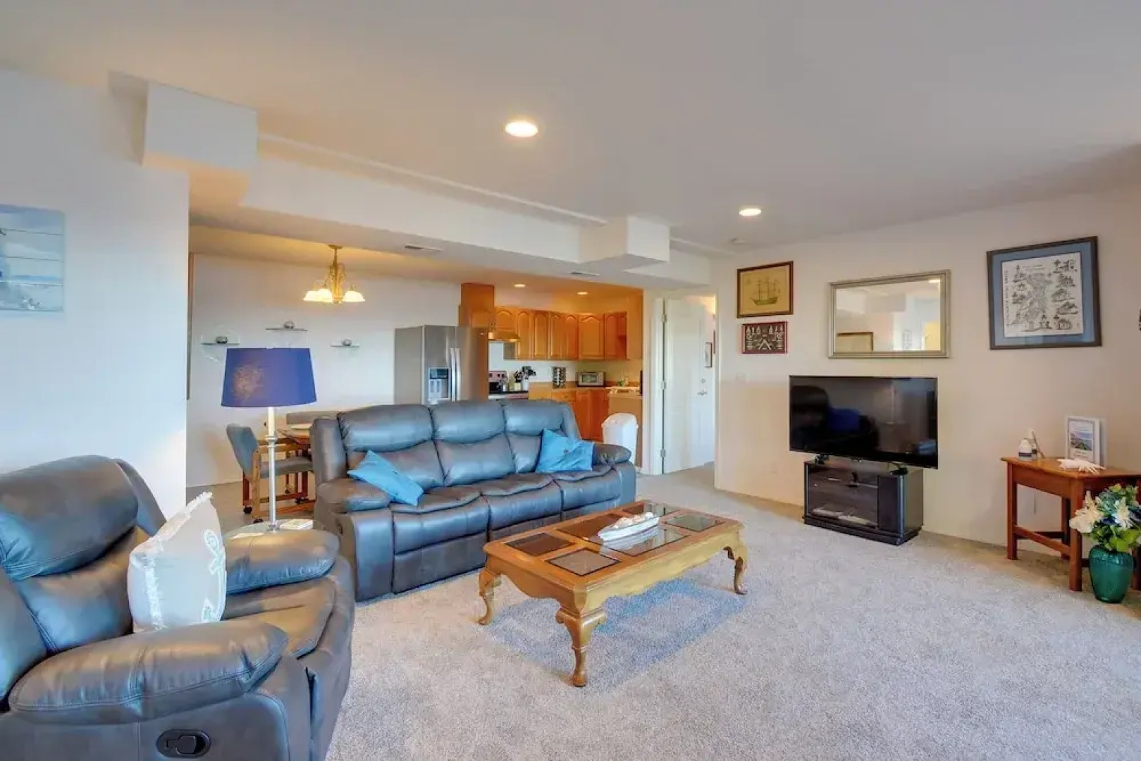 Waterfront PNW Escape w/ Deck & Beach Access!