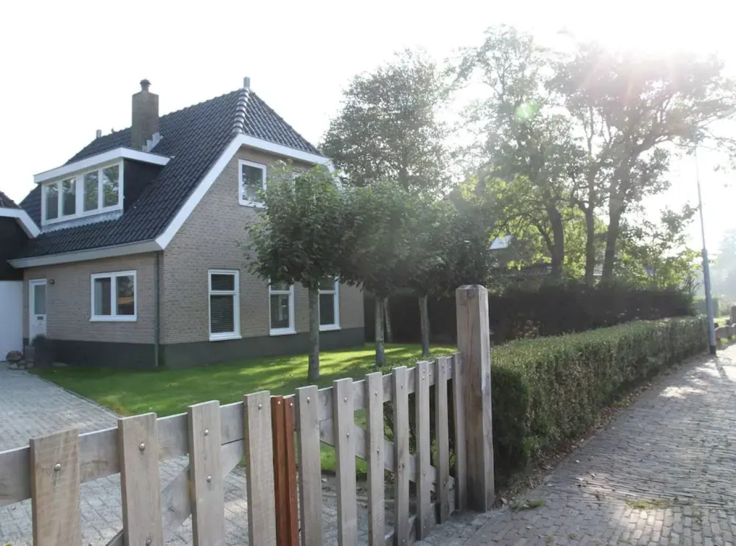 Groet Villa Stay With Garden Views