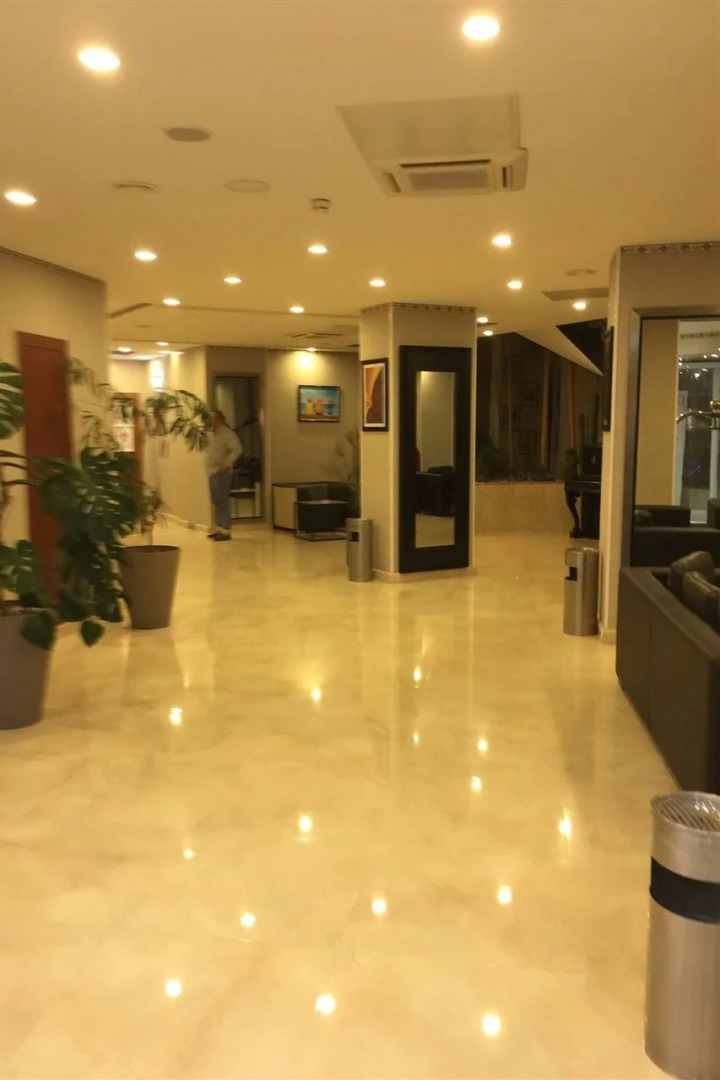 Hotel Liberte Express