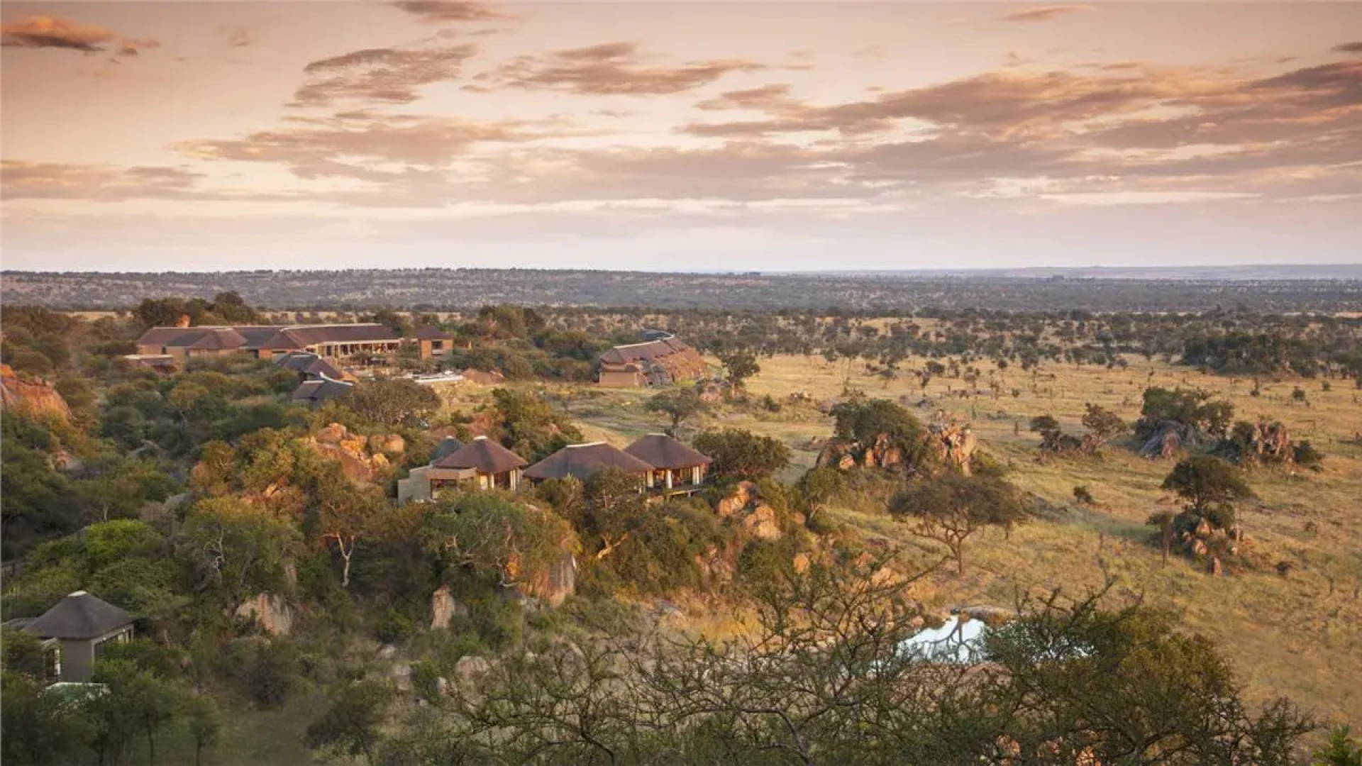 Отель Four Seasons Safari Lodge Serengeti