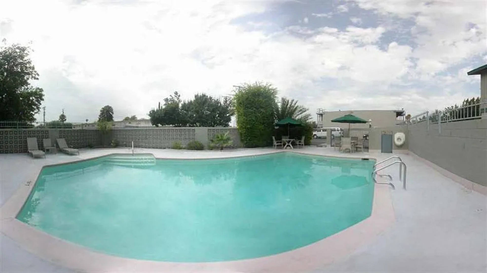 Econo Lodge Sequoia Area