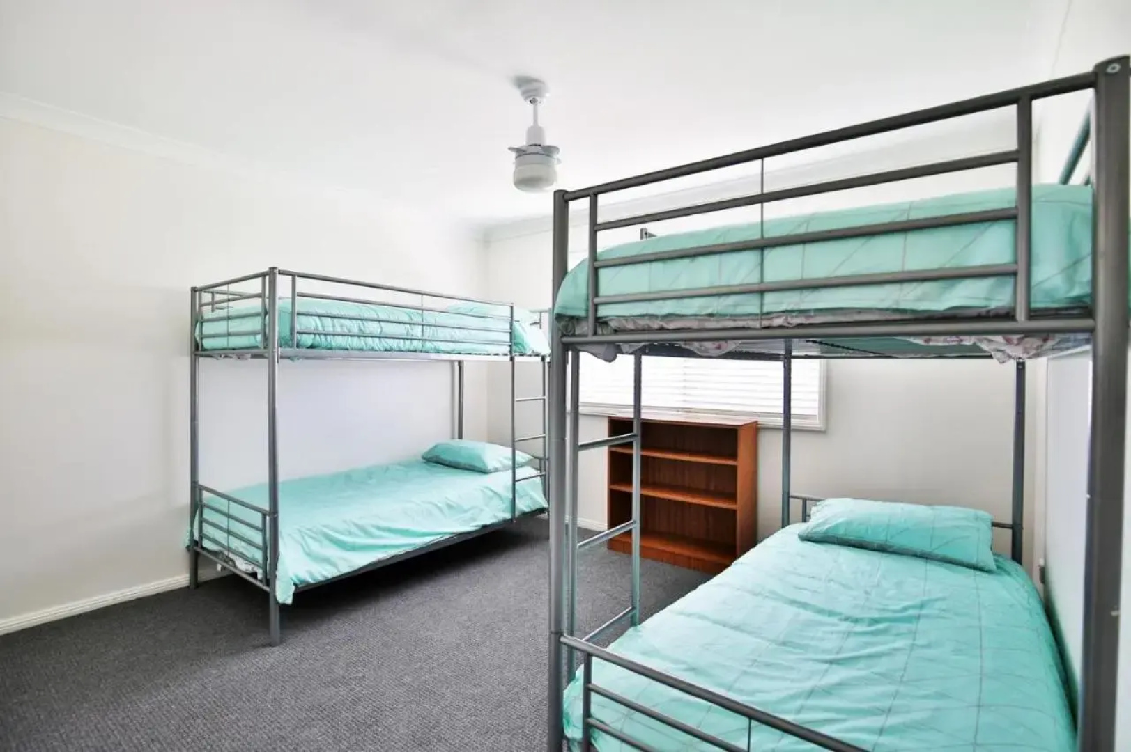 The Crescent - Pet Friendly - 1 Min To Beach