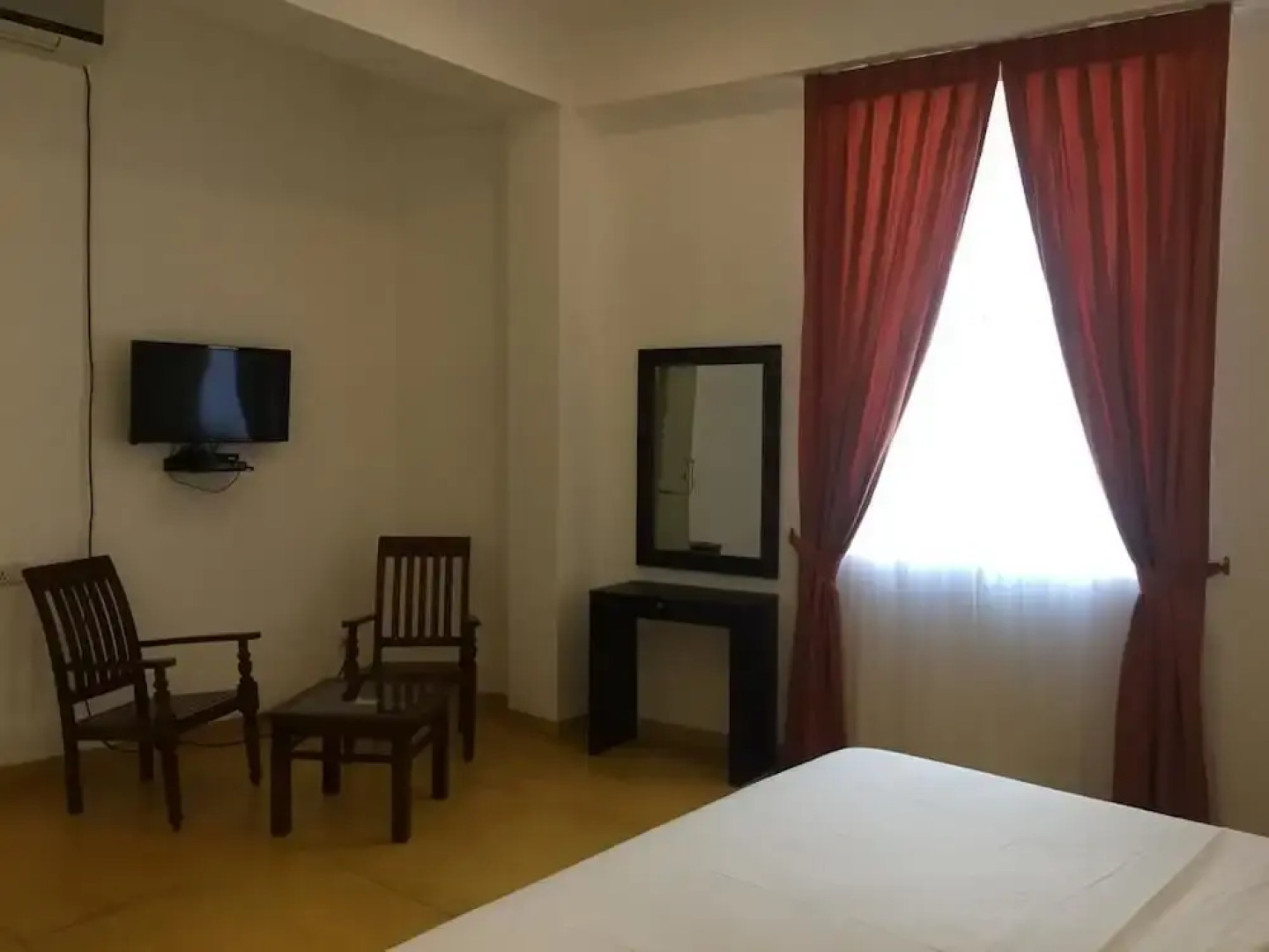 OYO 122 Glenloch Tea Factory Hotel