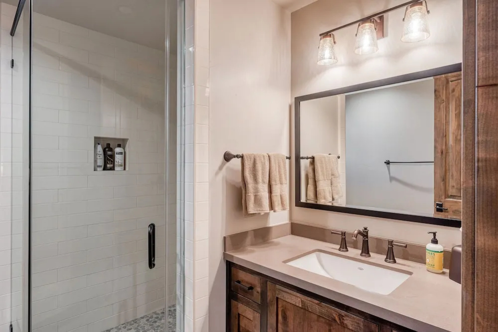 Gorgeous New-build In Schaffers Mill 4 Bedroom Home