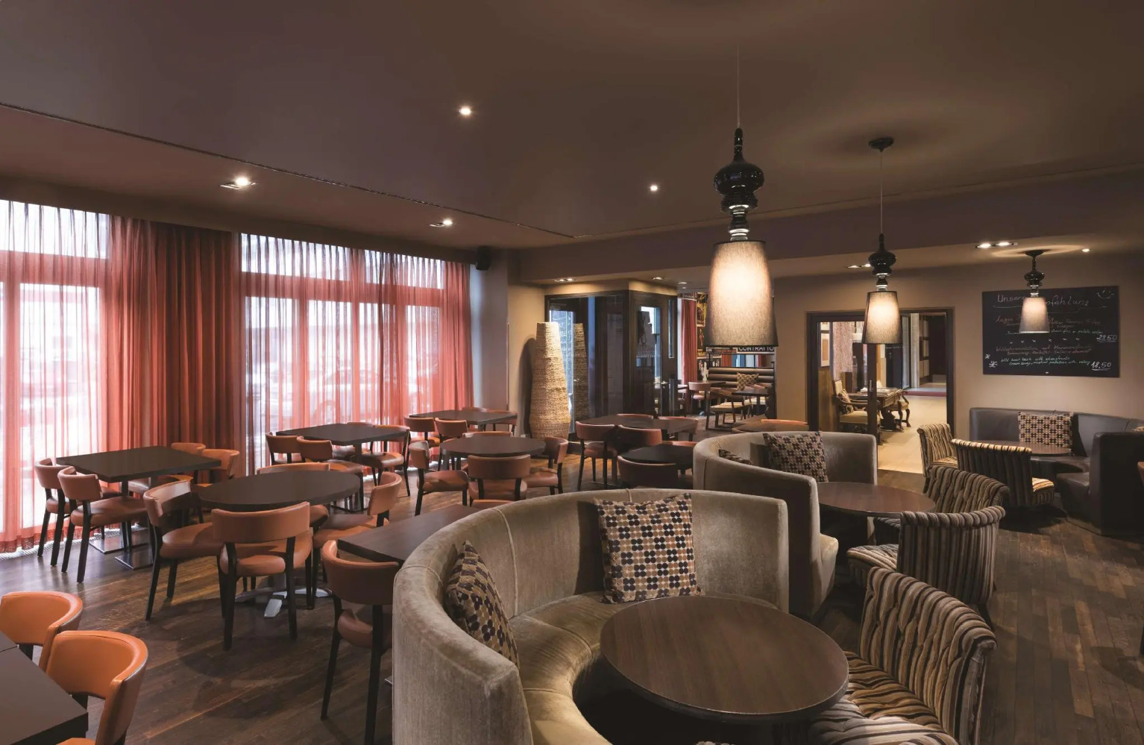 Adina Apartment Hotel Berlin CheckPoint Charlie