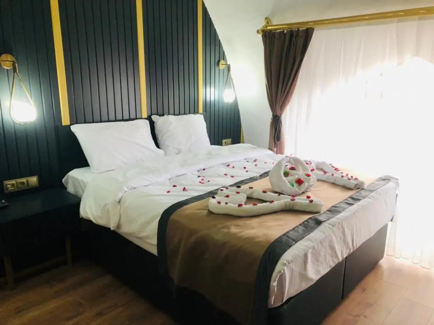 Crystal Snow Butik Hotel