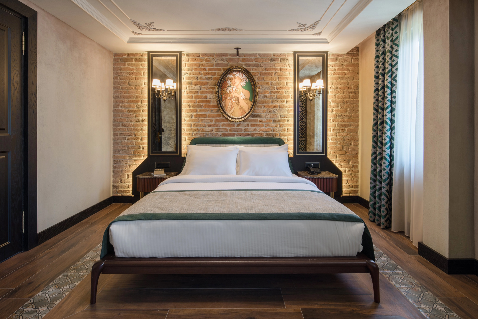 Tria Hotel - Special Class