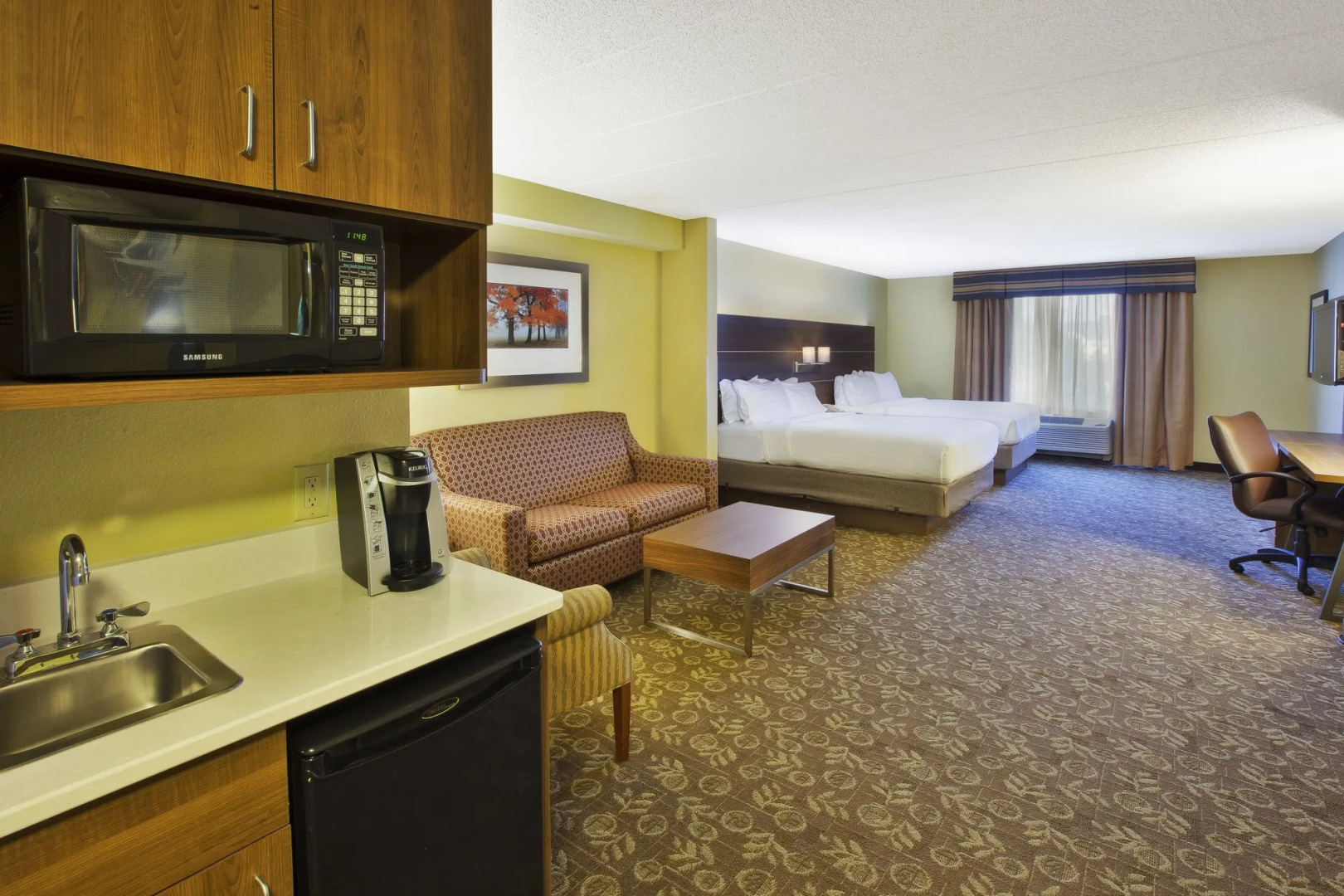 Holiday Inn Express & Suites Fort Wayne by IHG