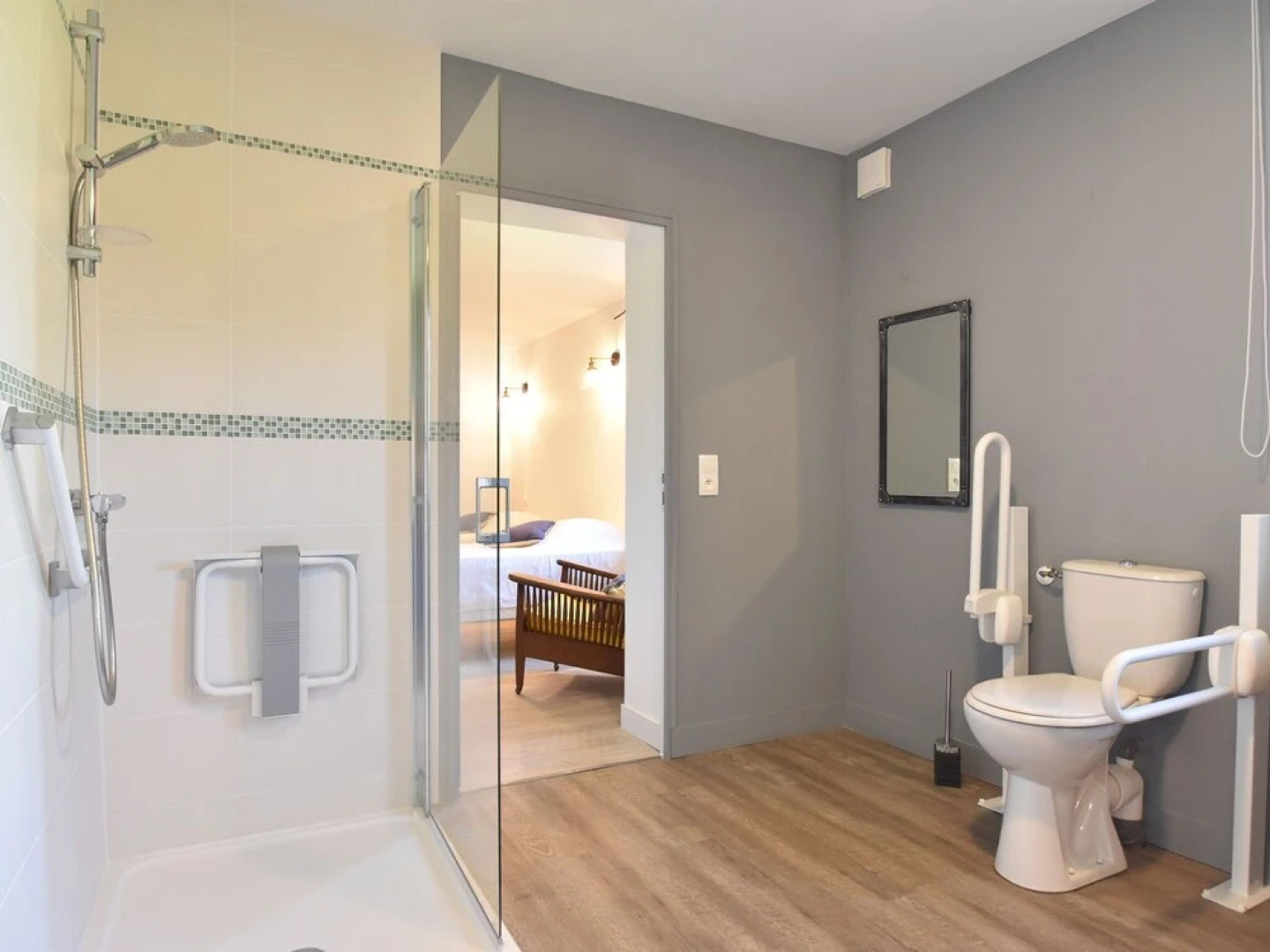 Pleasant Cottage in Asnieres With Terrace