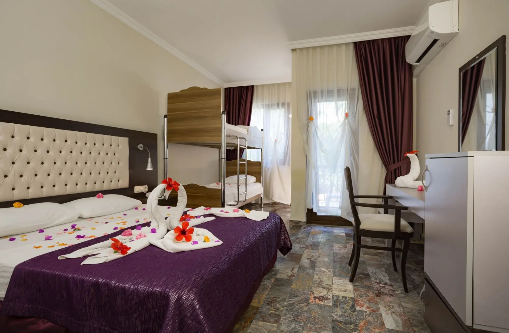 Club Akman Beach Hotel