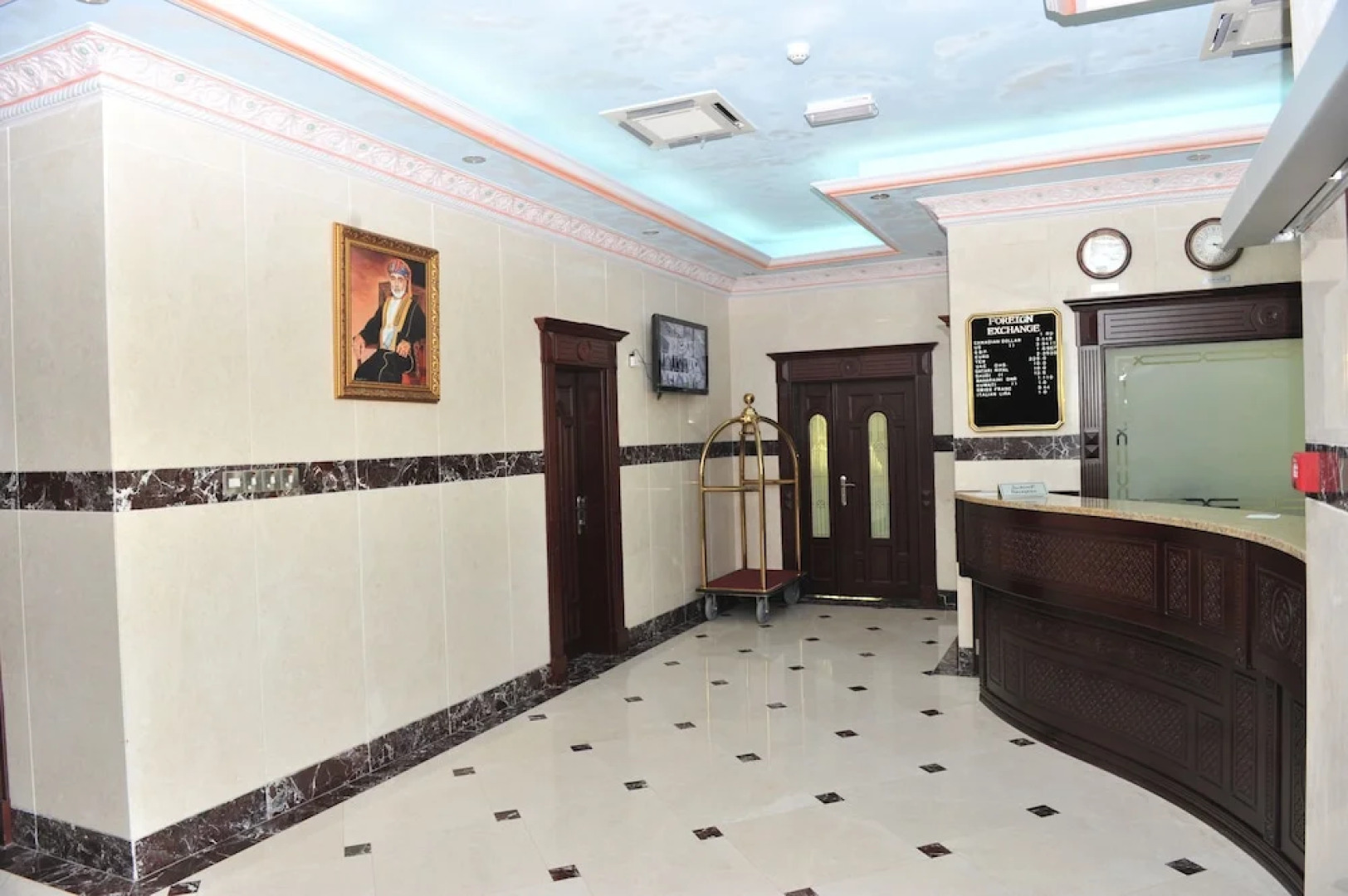 Manam Sohar Hotel Apartments
