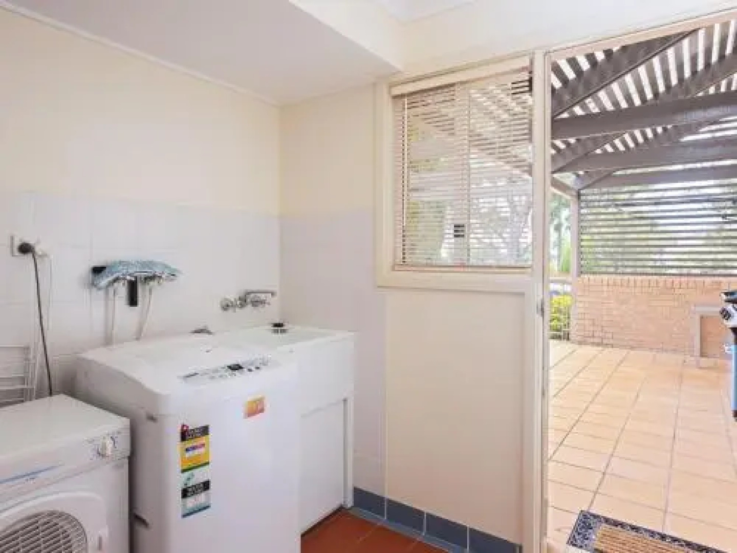 3 'The Clippers' 131 Soldiers Point Road - Fabulous Waterfront Unit