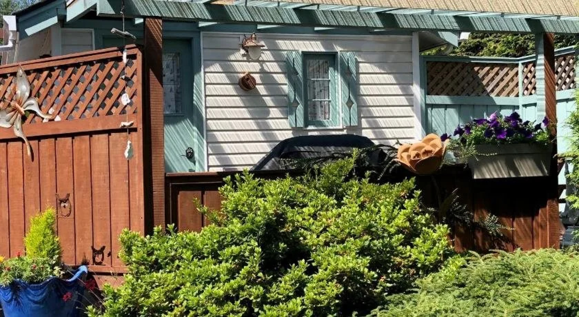 Seascape Inn
