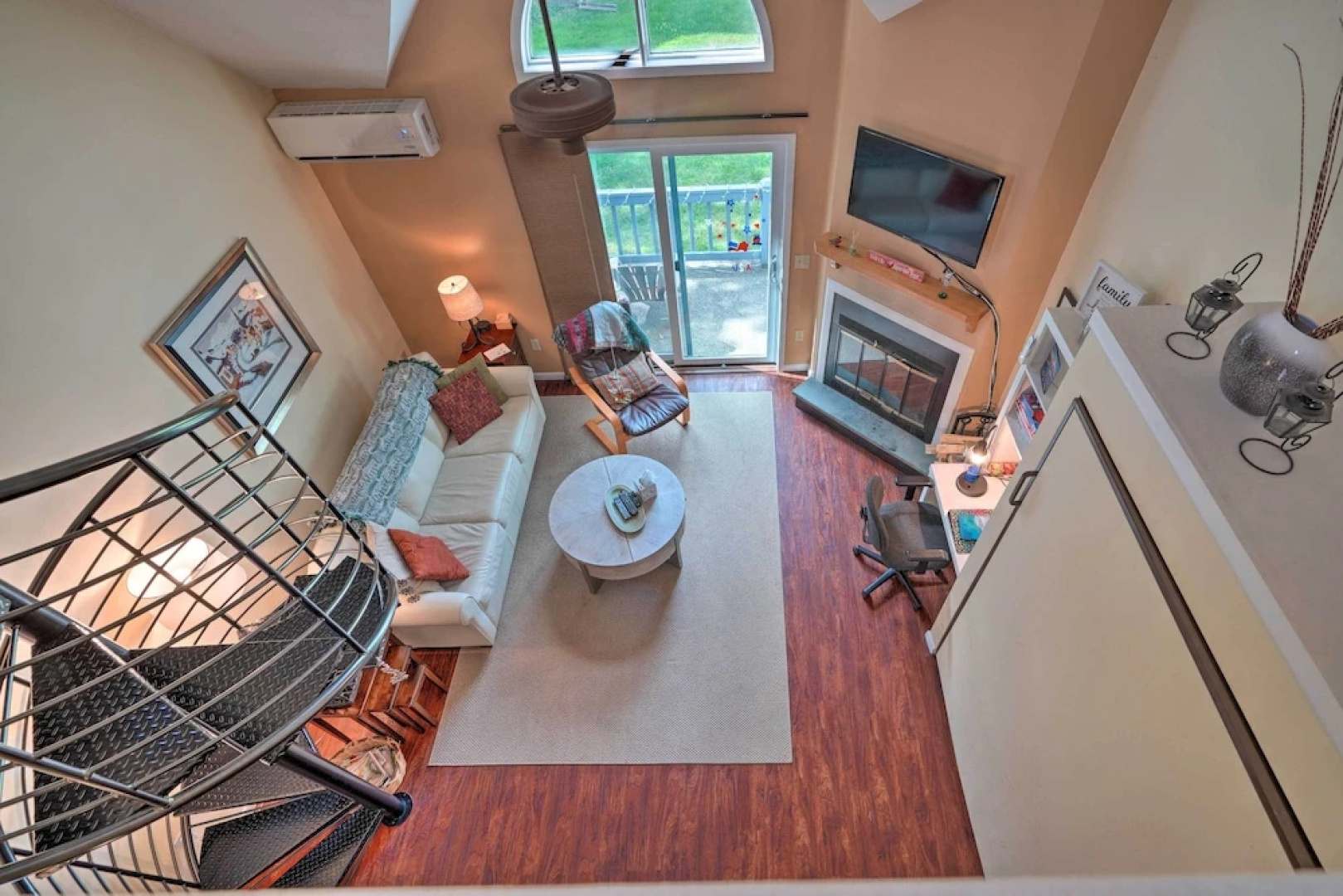 Townhome w/ Fireplace - Walk to Chairlift!