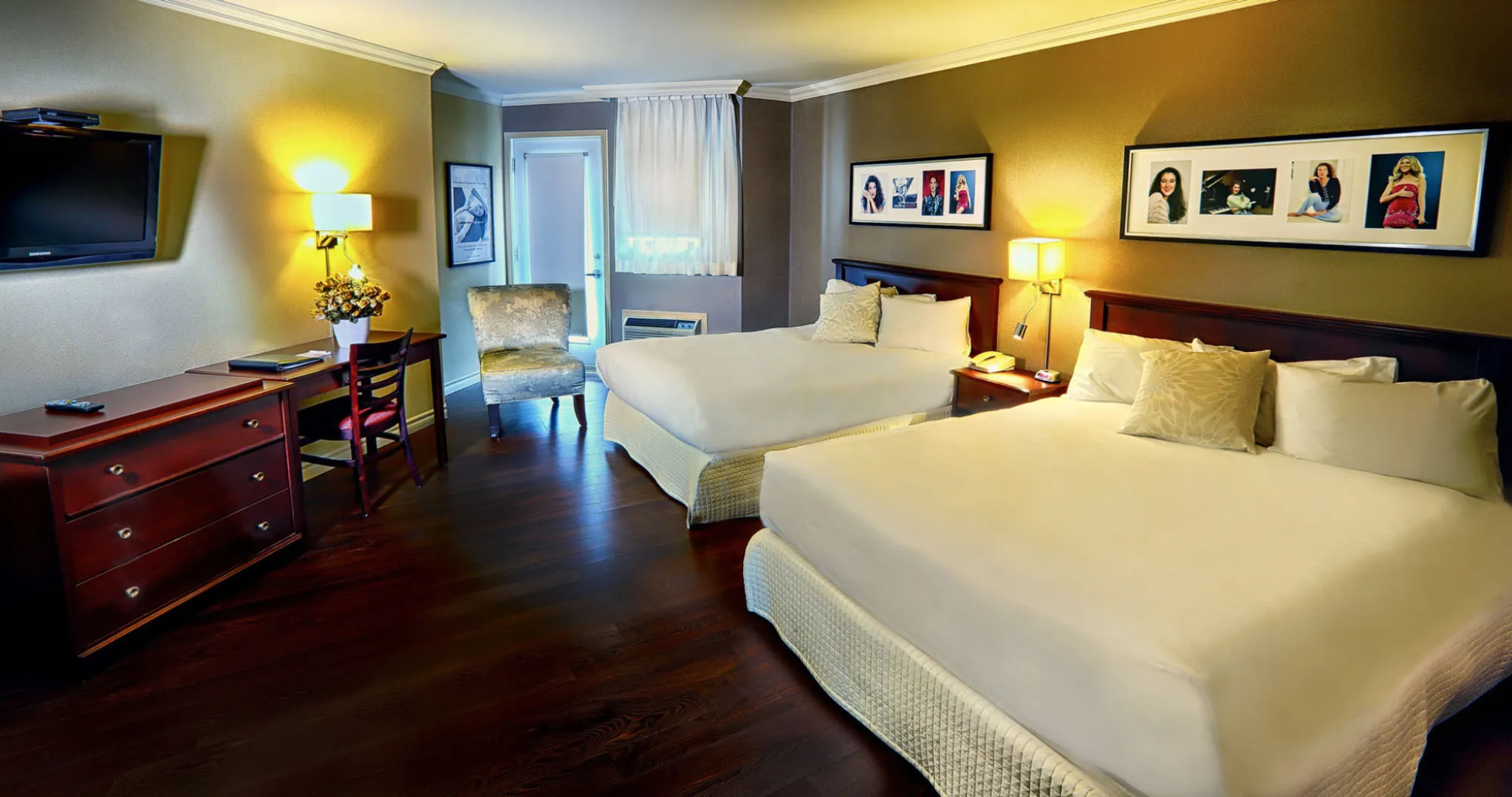 Grand Hôtel TIMES Lévis