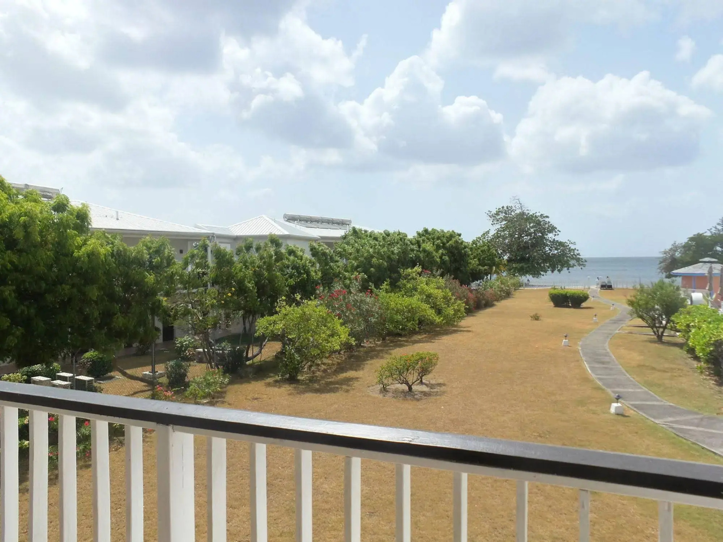 Allamanda Beach Hotel