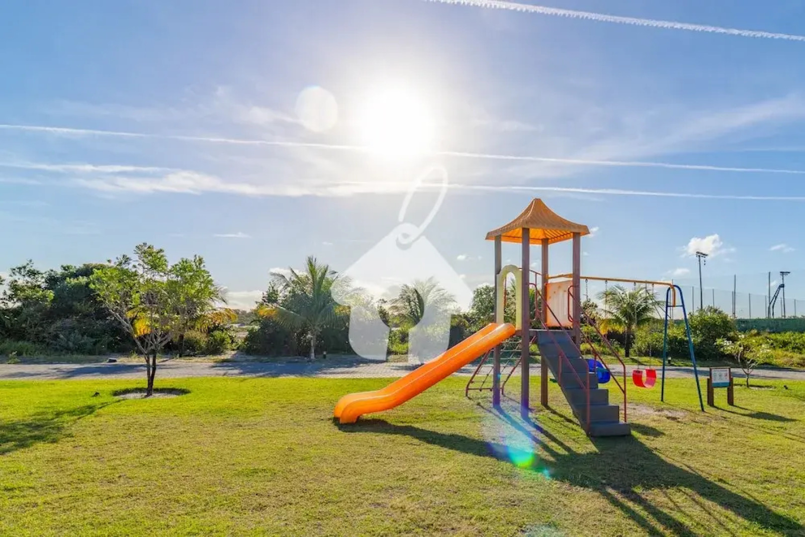 PF14 Great 2 Bedroom Apartment