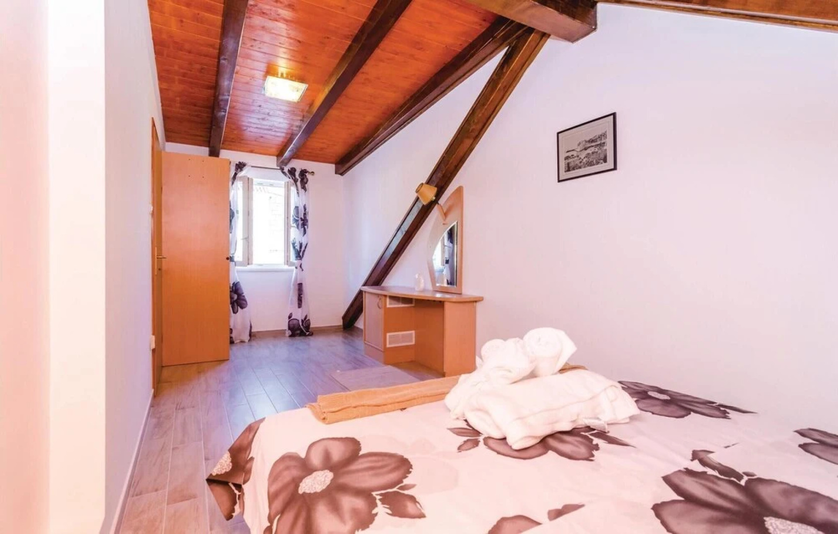 Awesome Home in Sipan With Wifi and 6 Bedrooms