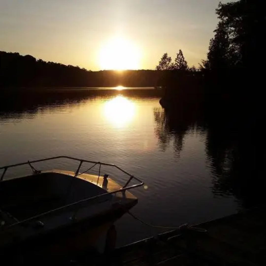 Little Hawk Resort & Marina