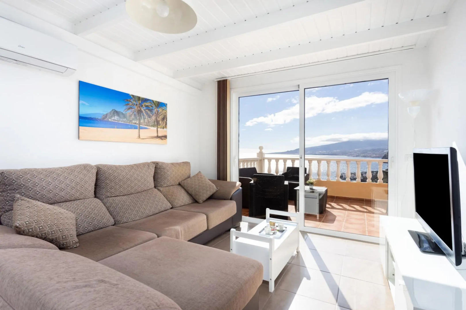 Home2Book Amazing Sea Views, Terrace & Pool