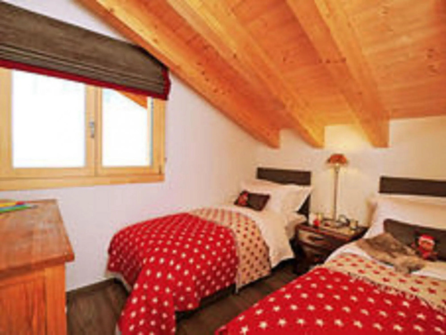 Lavish Holiday Home in Heremence With Balcony