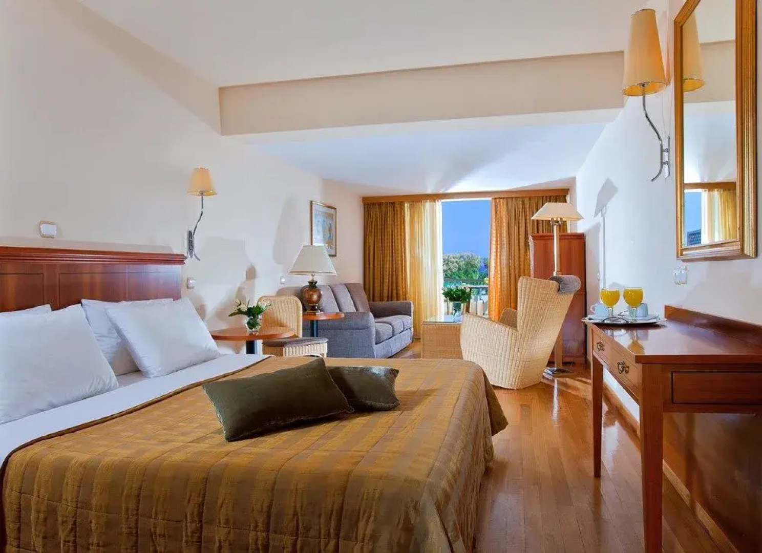 Santa Marina Resort