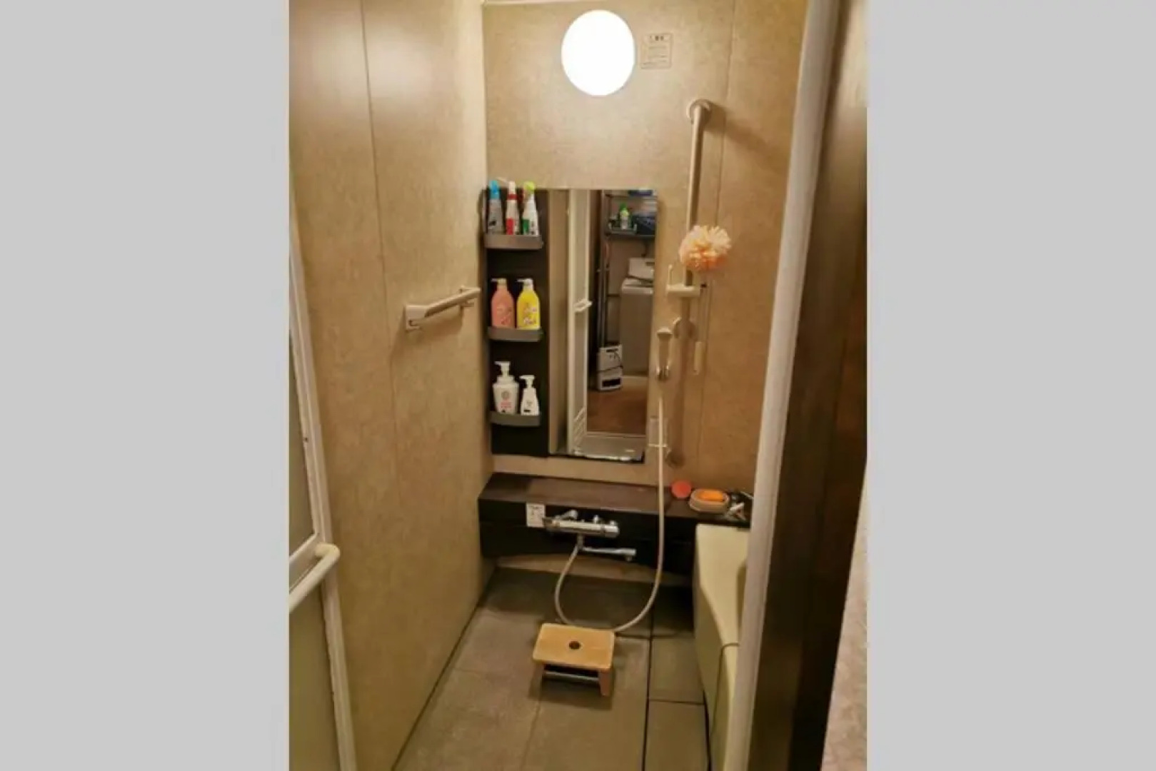 桜薫 熱川駅まで280メートル海水浴場まで500メートル