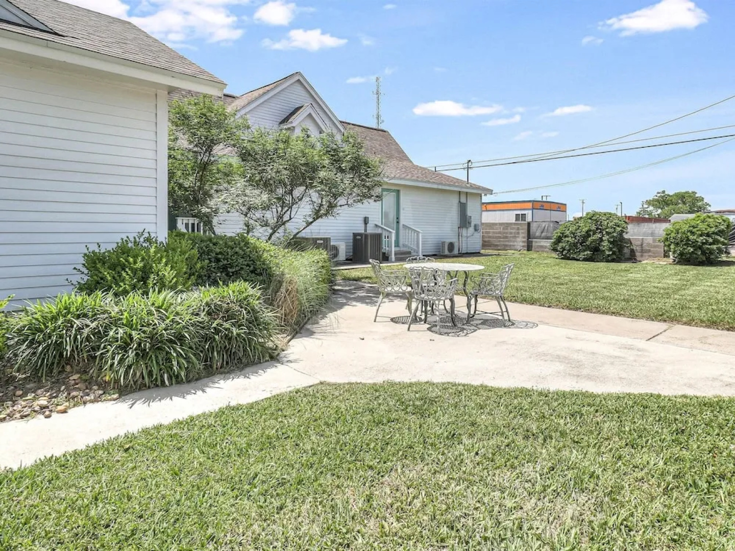 Coast Oaks Cottage 5 1 Bedroom Cottage by RedAwning