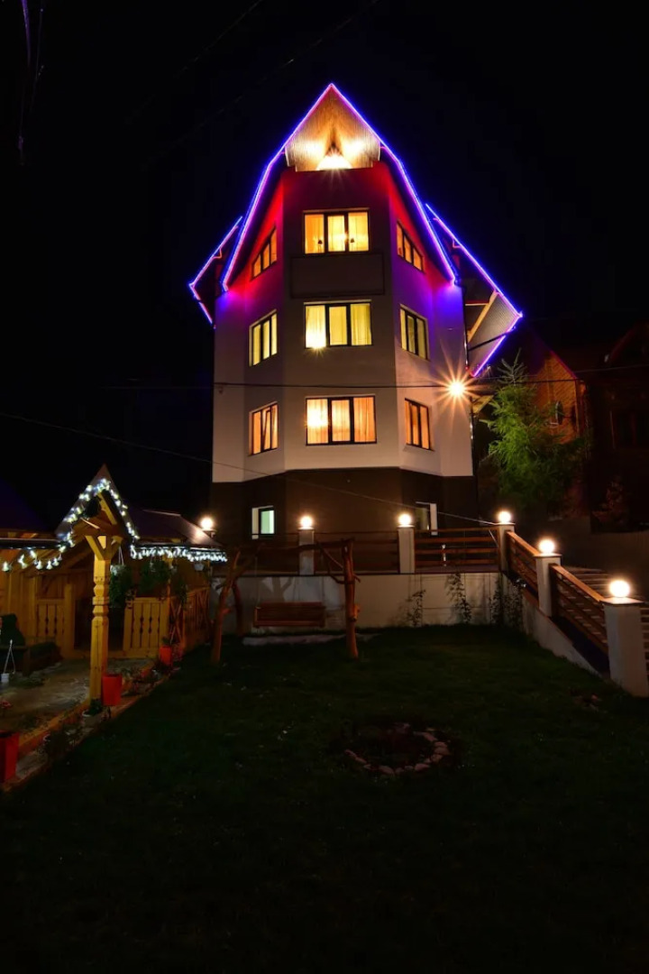 Villa Parliament Yablunytsya