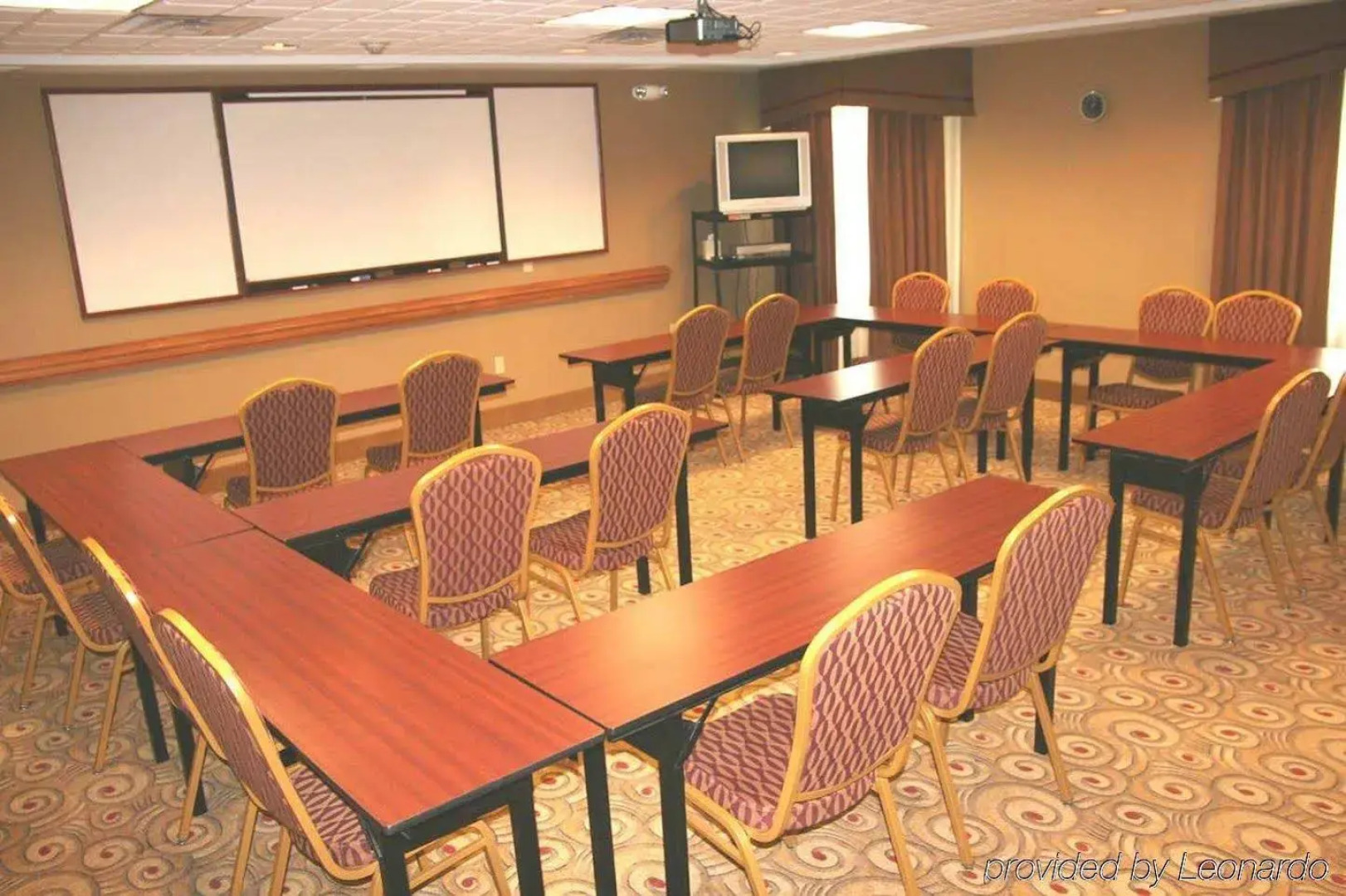 Hampton Inn and Suites Mansfield South