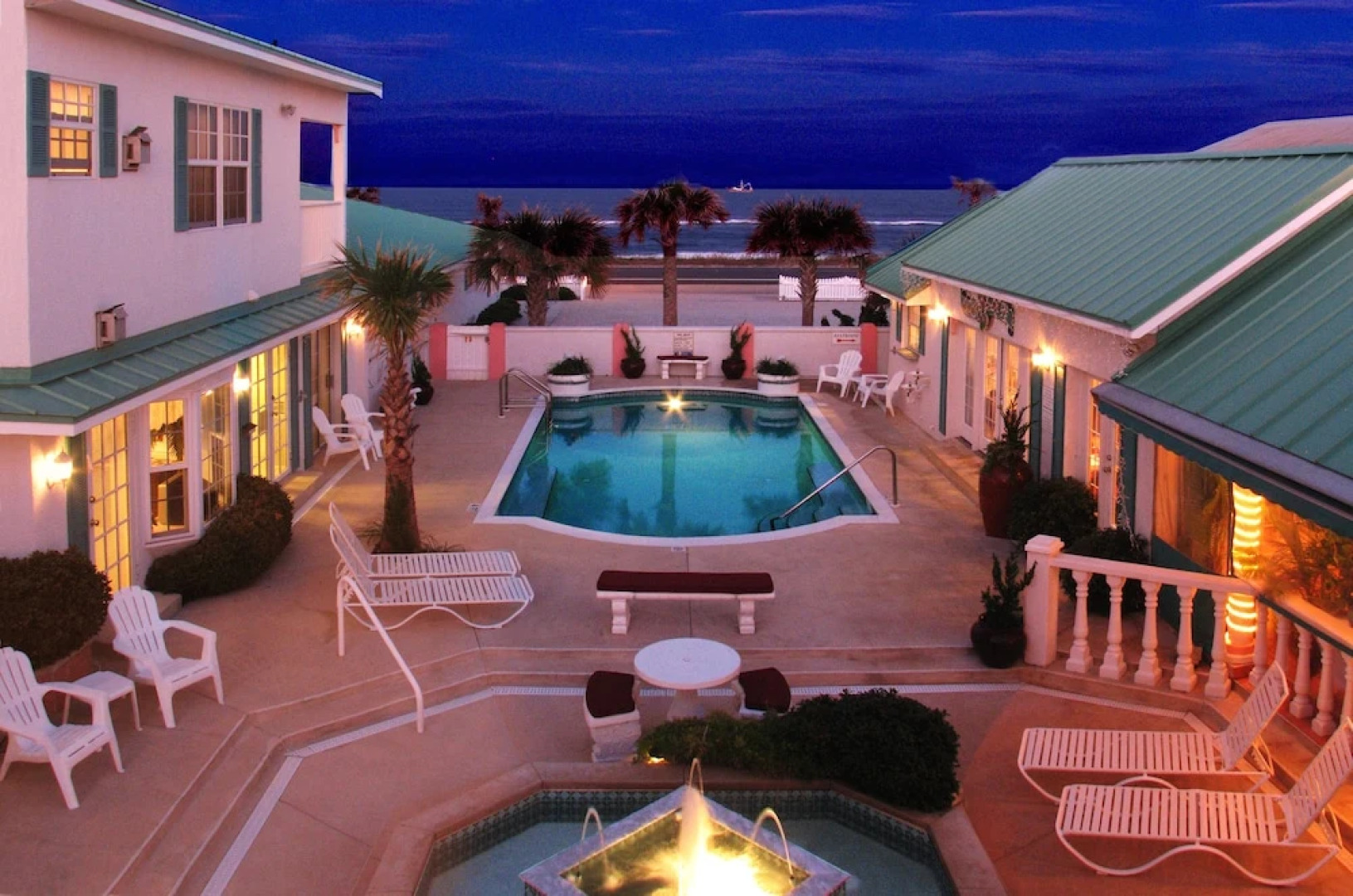 Island Cottage Oceanfront Inn & Spa