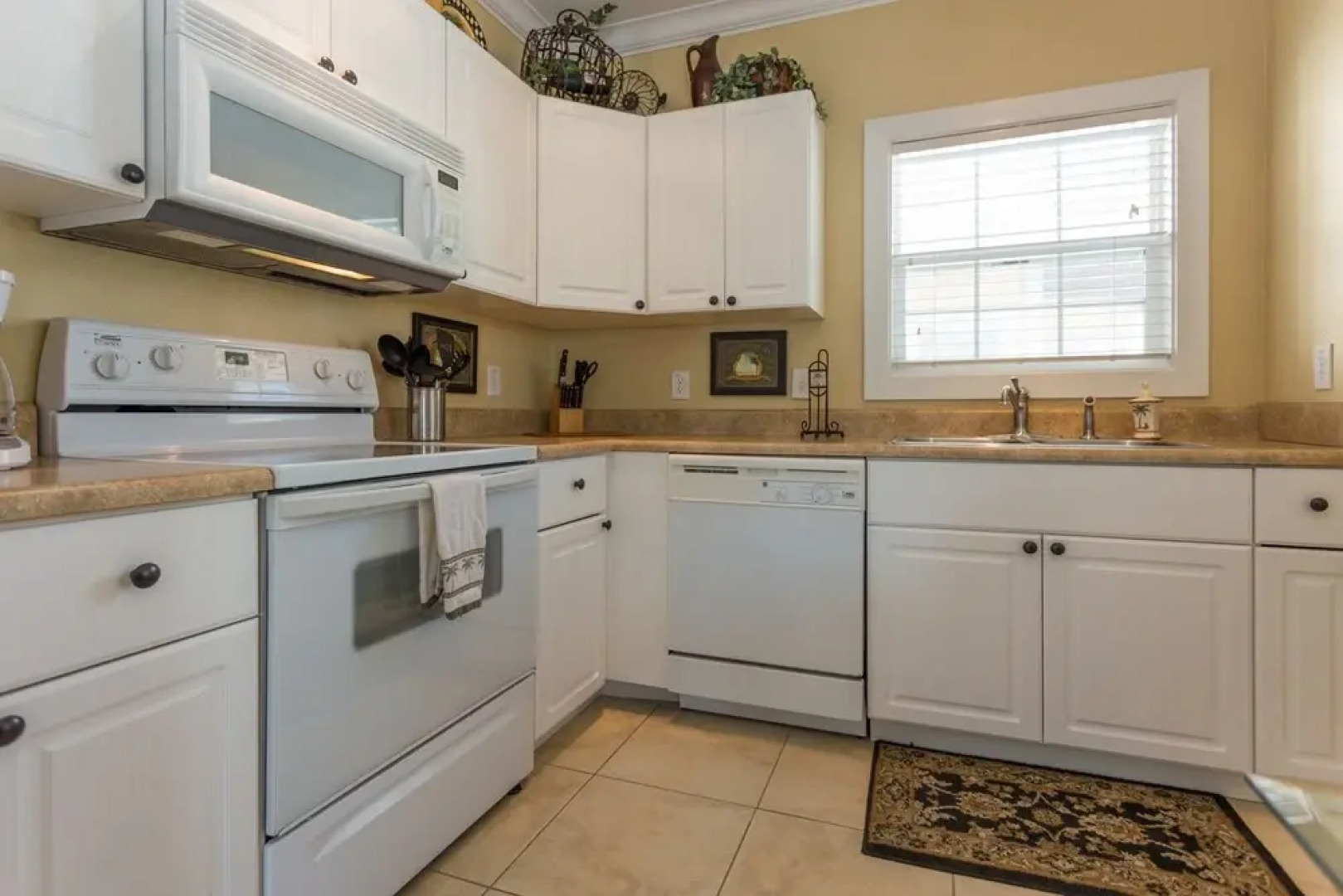 Island Paradise 8AD - 1 Br Condo