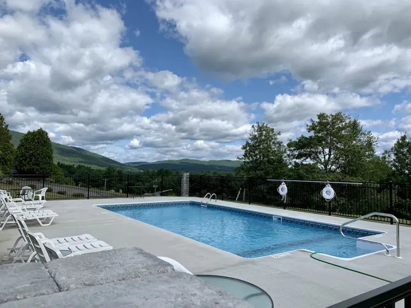 Cloud 9 Inn & Suites Lake George