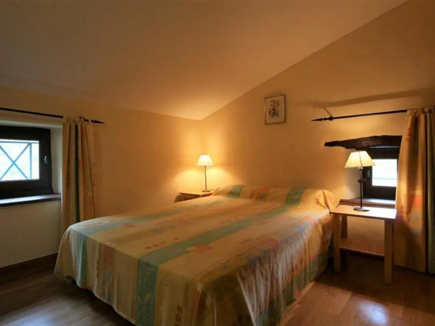 Gîte Villeneuve-d'Allier, 4 pièces, 6 personnes - FR-1-582-208