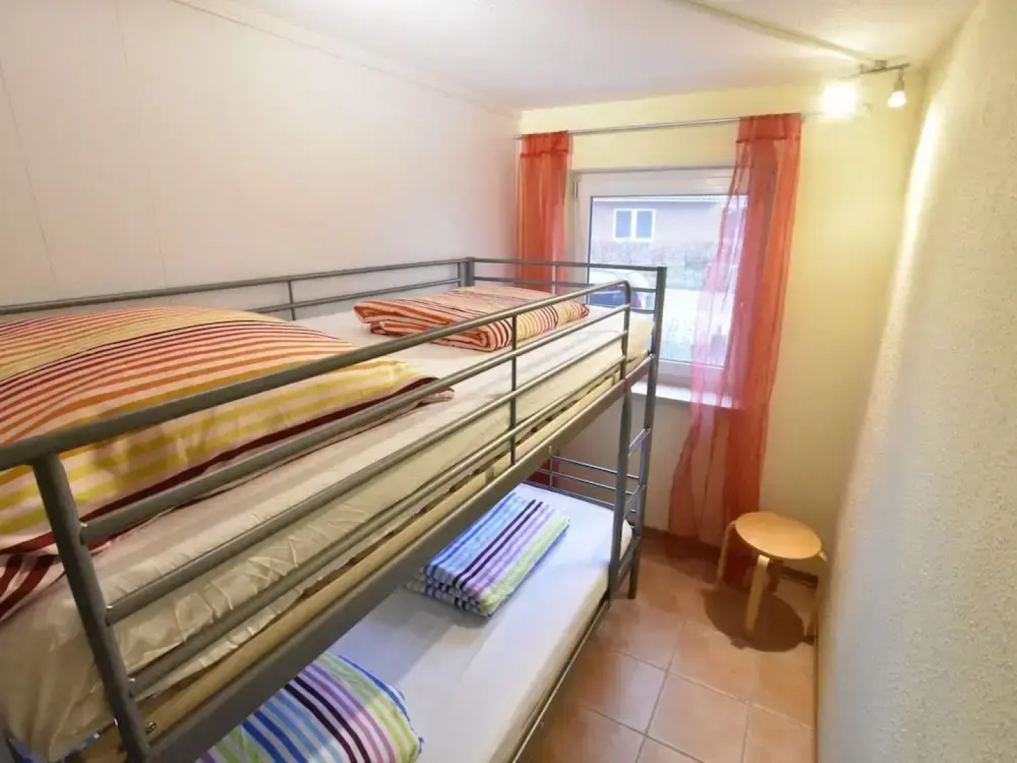 Idyllisches Ferienhaus mit Uberdachter Terrasse