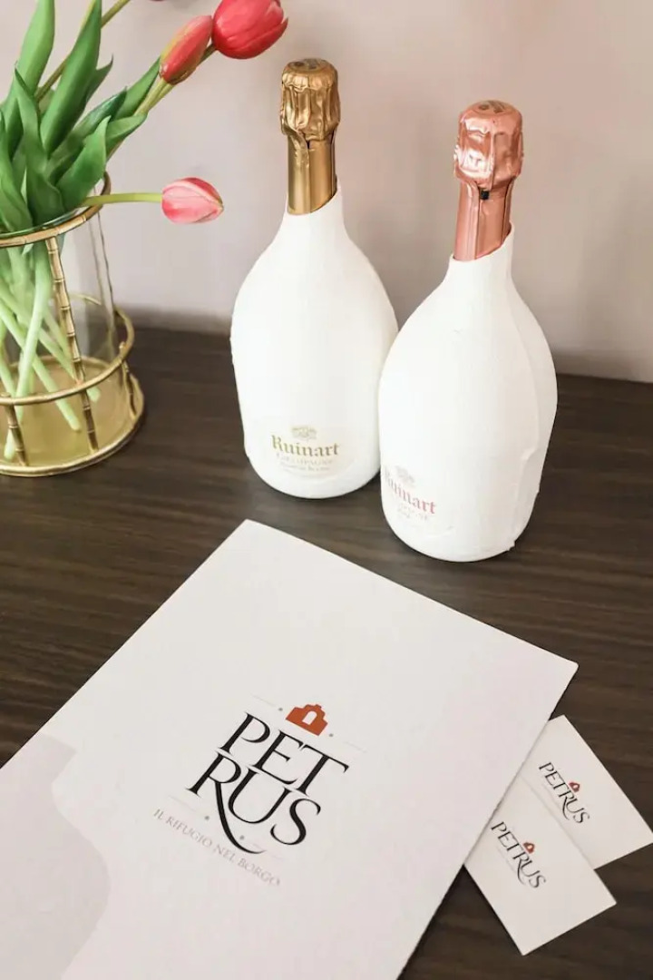 PETRUS Rooms