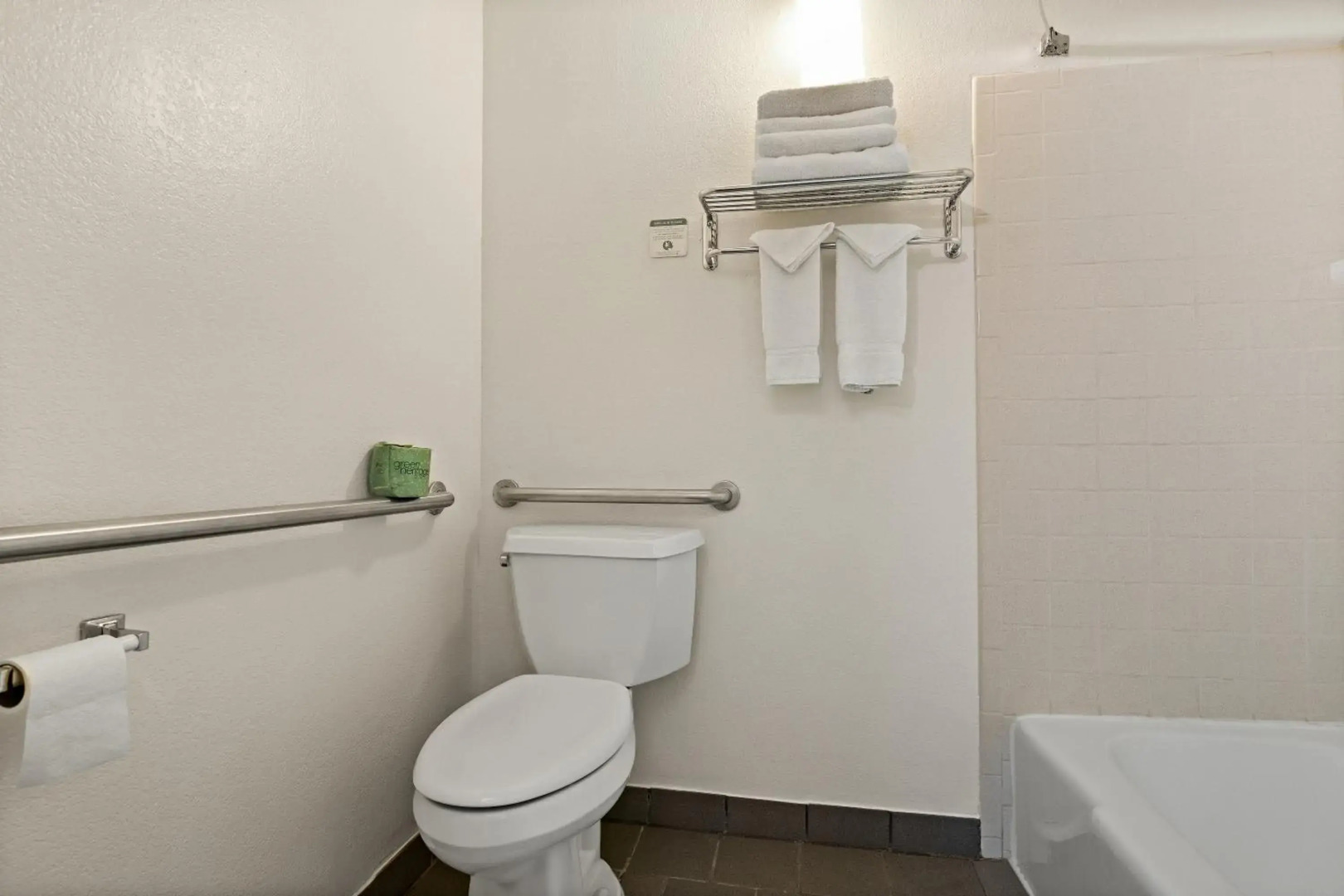 Rodeway Inn McPherson East