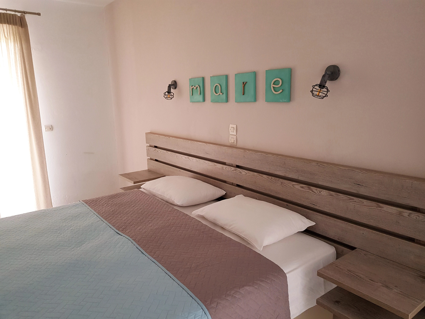 Petros Studios & Suites