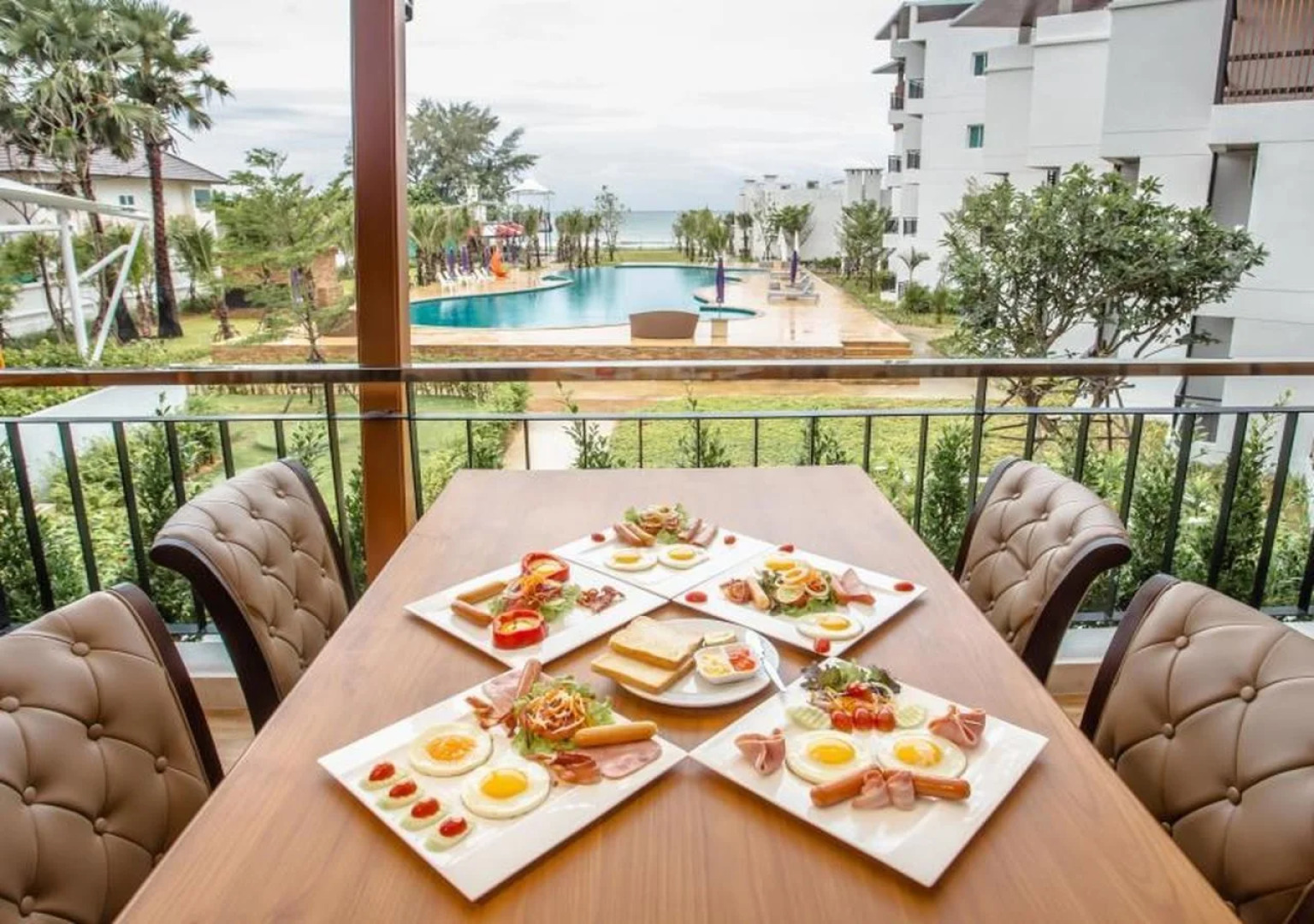 Saint Tropez Beach Resort Hotel