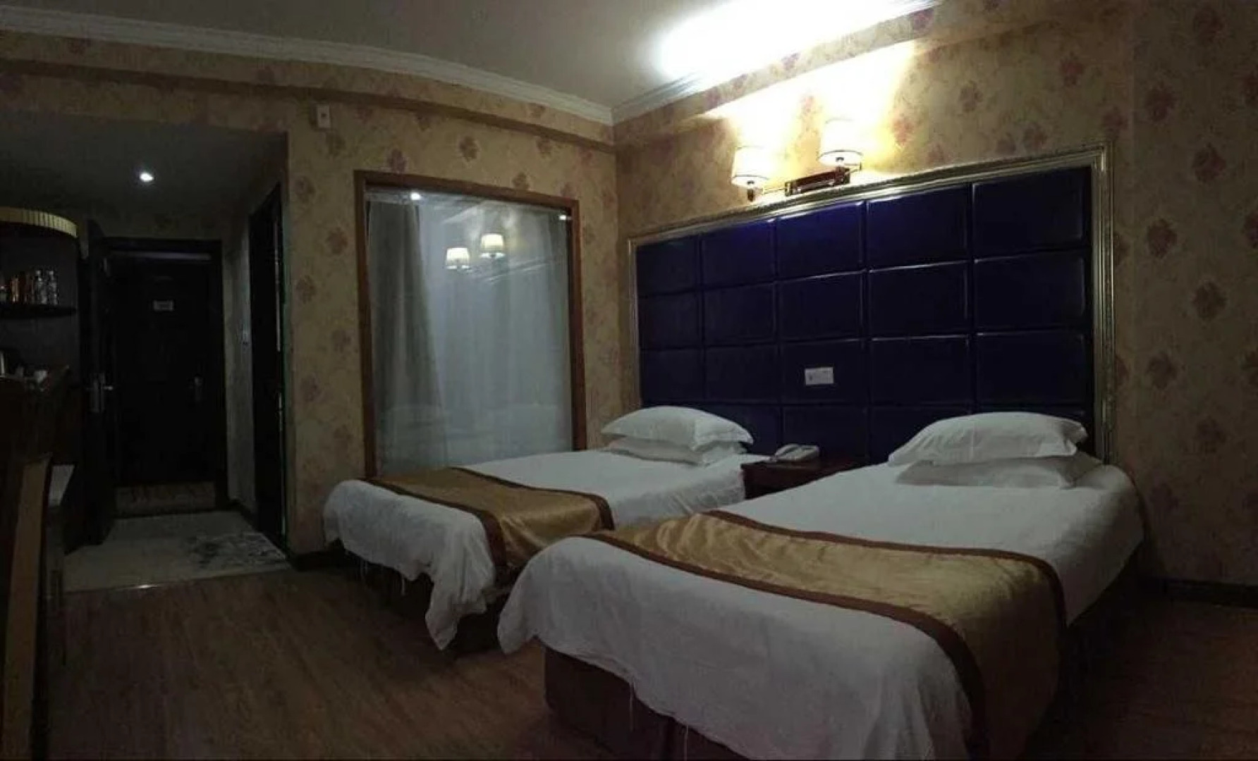 Dongyang Ruihao Business Hotel