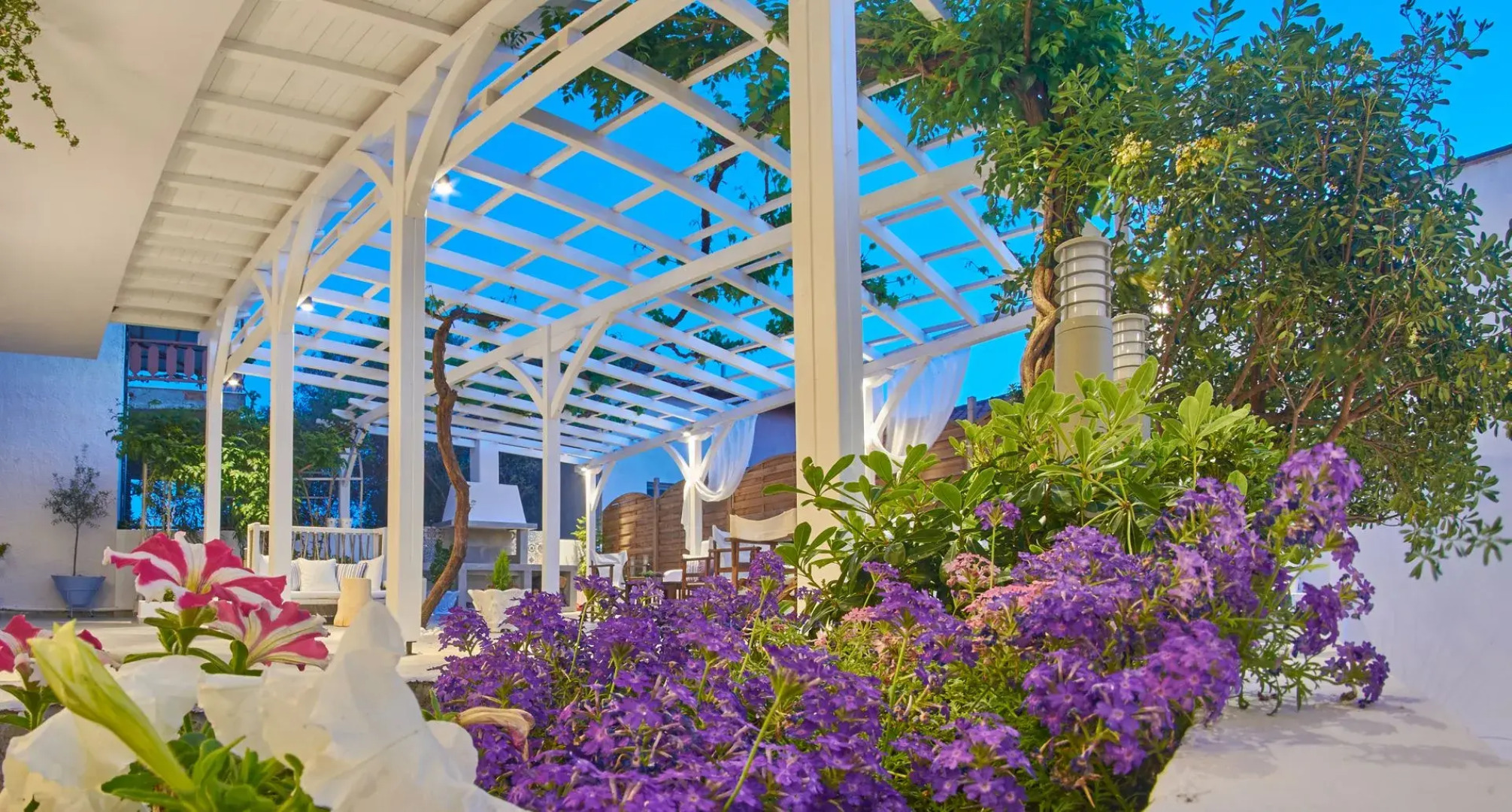 Villa Maria Studios & Suites